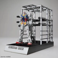BANDAI 1/144 RX-78F00 Gundam & G-Dock -Bandai Soldes Boutique 144 rx 78f00 and g dock 8